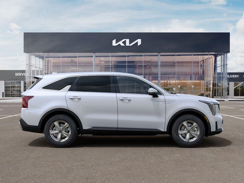 Vehicle photo 7
