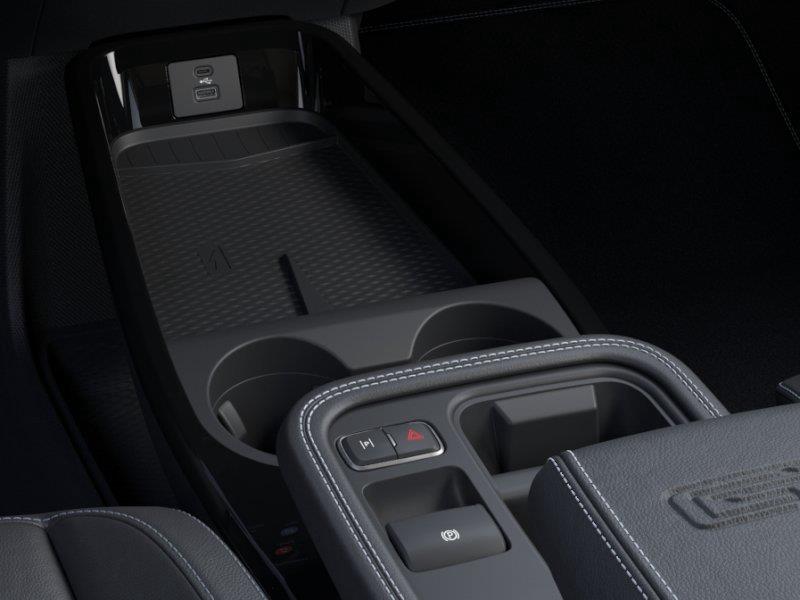 Vehicle photo 15