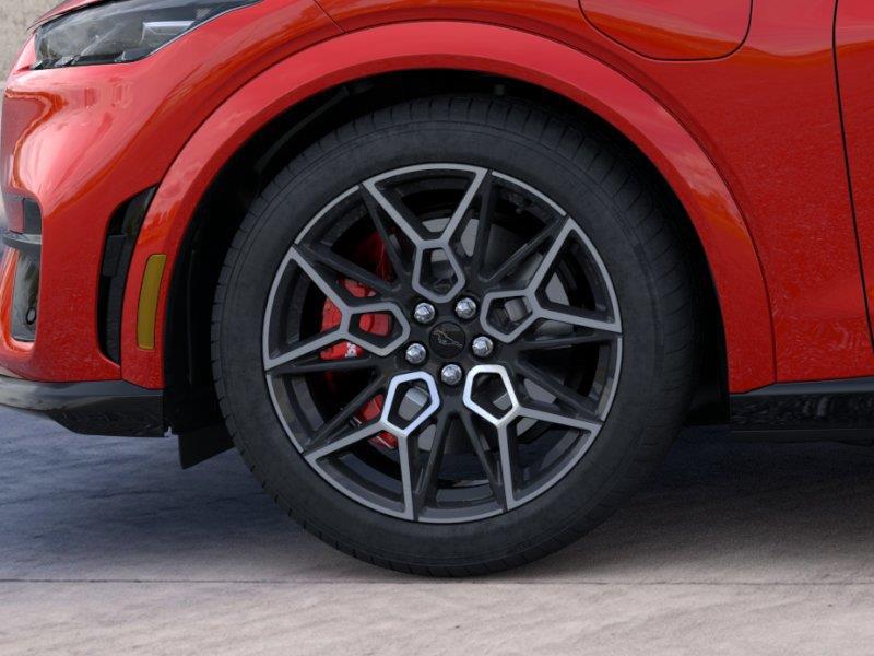 Vehicle photo 19