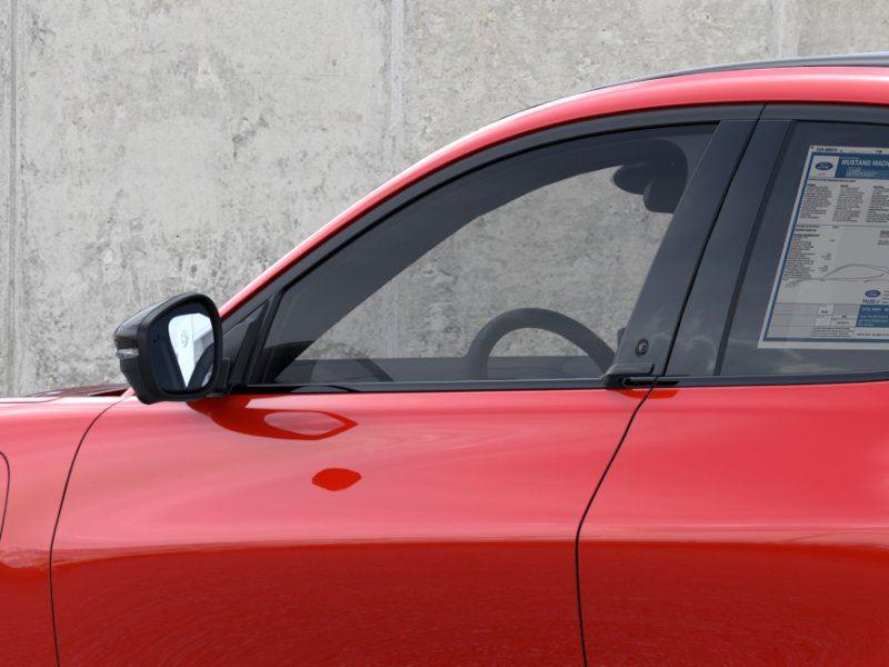 Vehicle photo 20