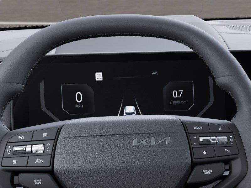 Vehicle photo 21