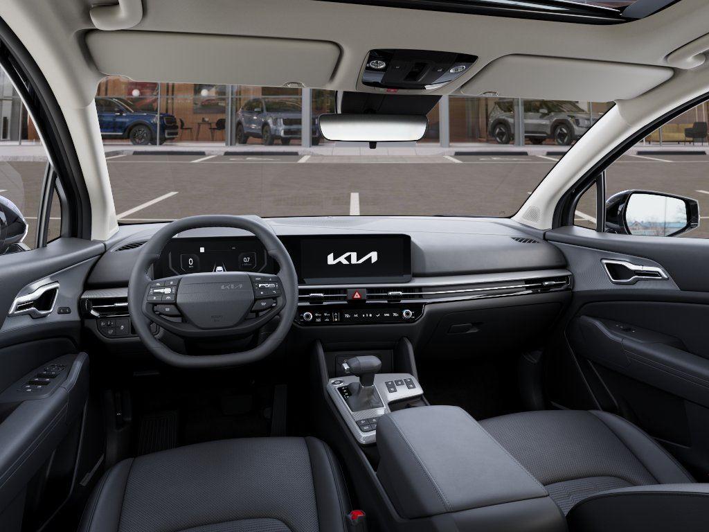 Vehicle photo 14