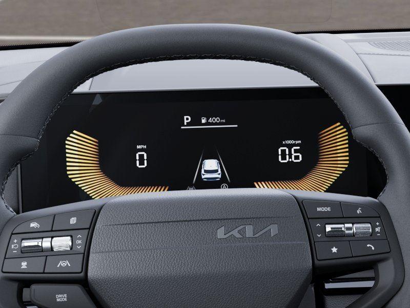 Vehicle photo 21