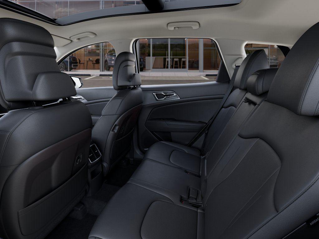 Vehicle photo 18