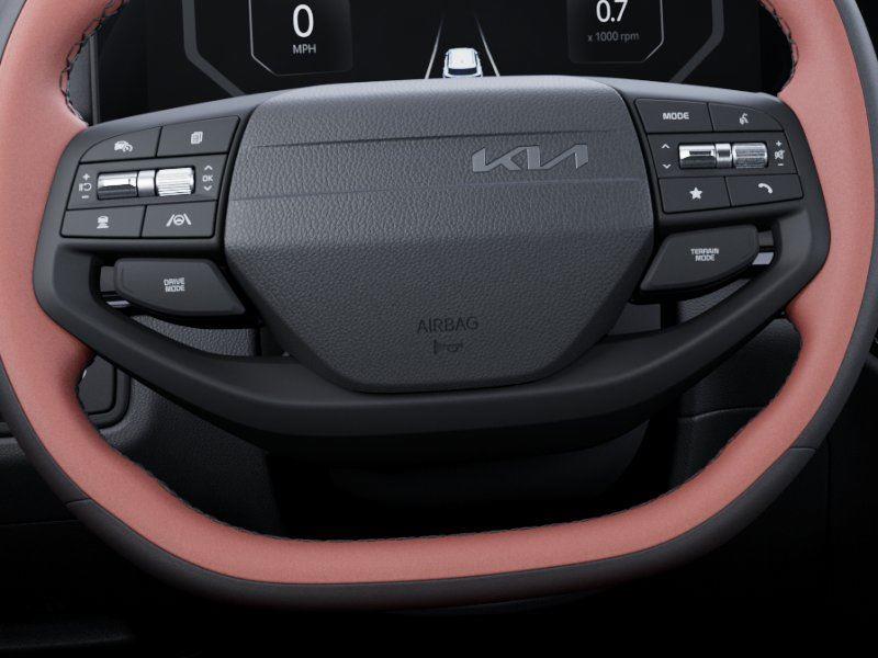 Vehicle photo 22