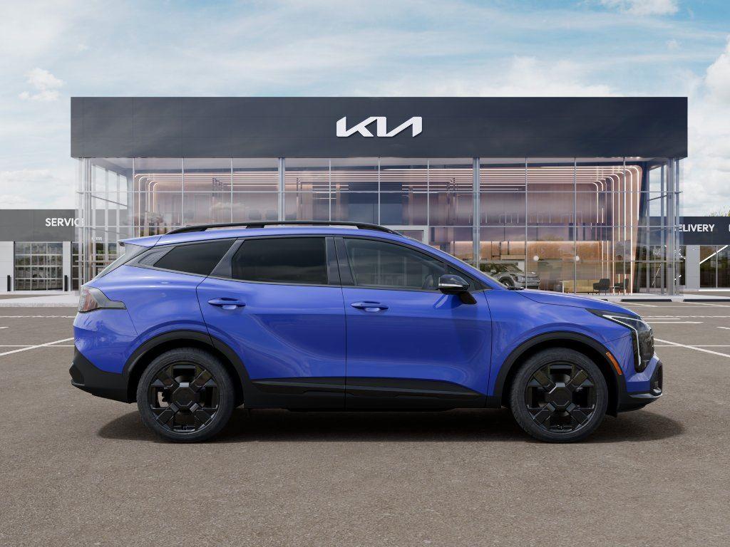 Vehicle photo 7