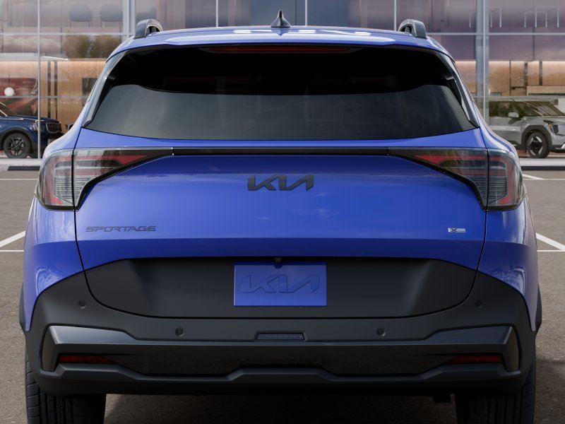 Vehicle photo 13