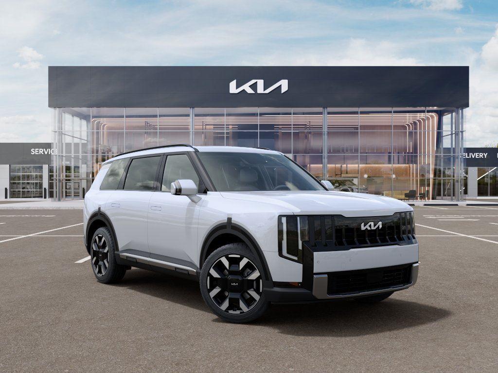 Vehicle photo 8