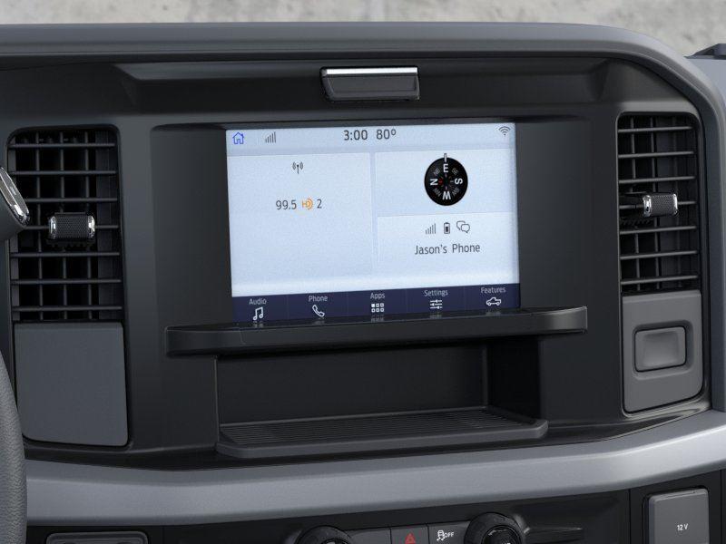 Vehicle photo 14