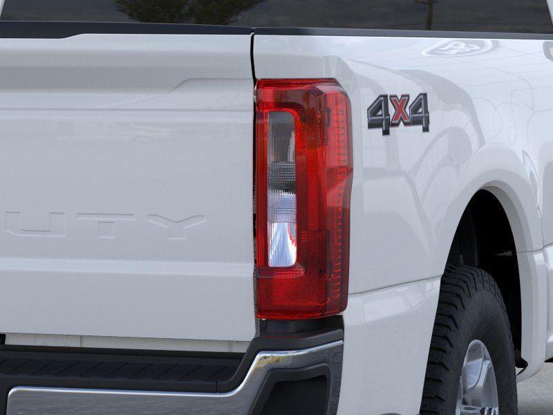 Vehicle photo 21