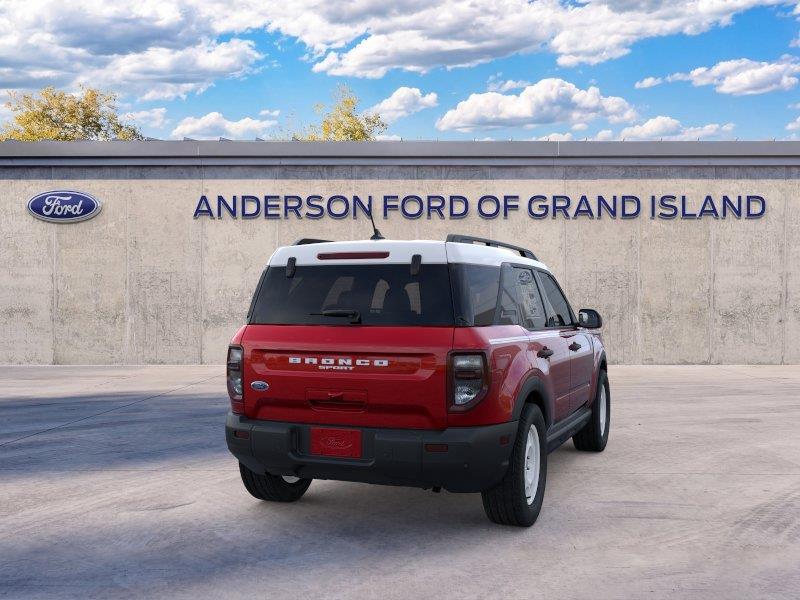 Vehicle photo 8