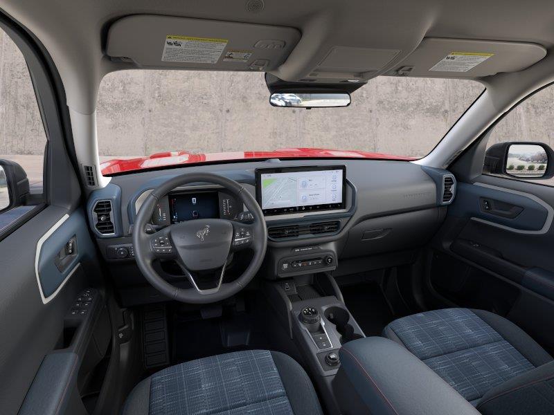 Vehicle photo 9