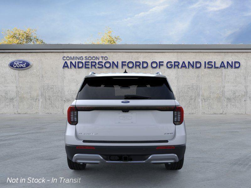 Vehicle photo 5
