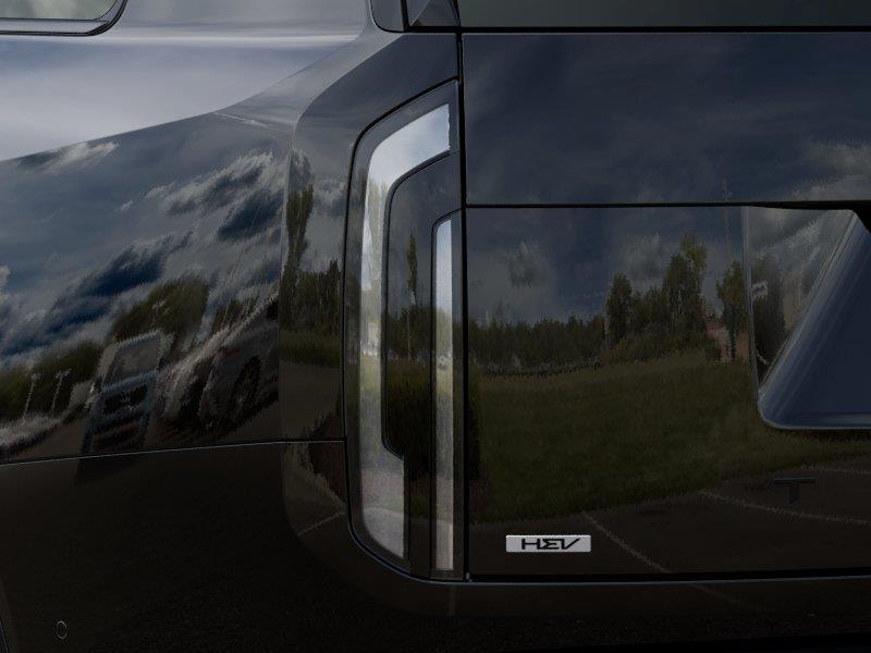 Vehicle photo 11