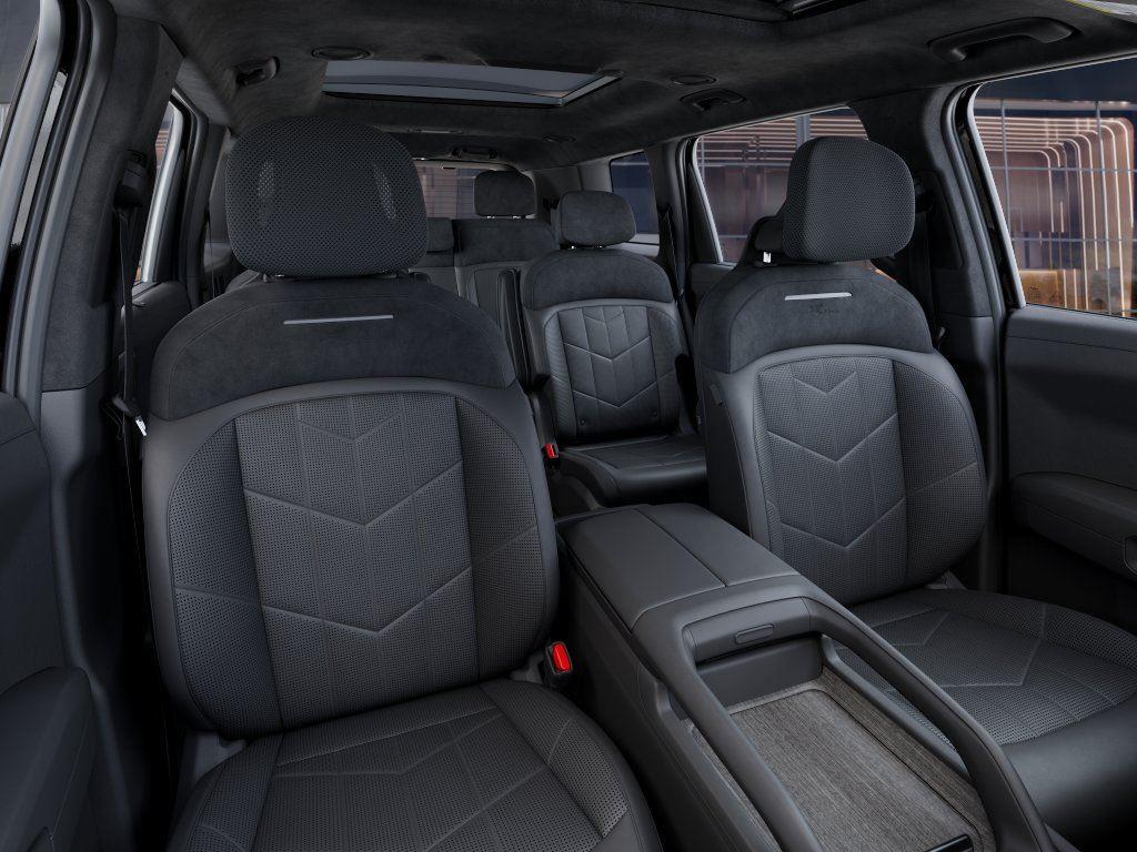 Vehicle photo 15