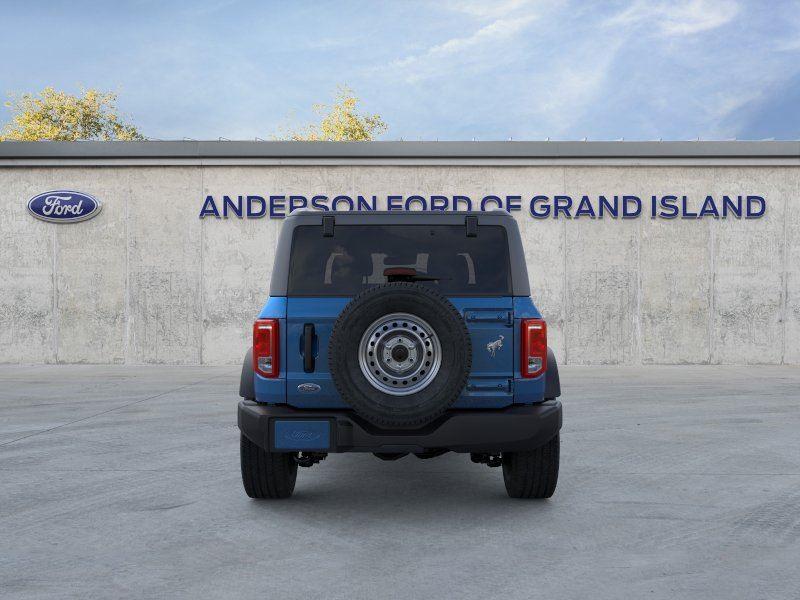 Vehicle photo 5