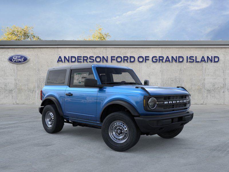 Vehicle photo 7
