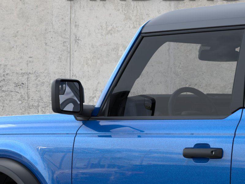 Vehicle photo 22