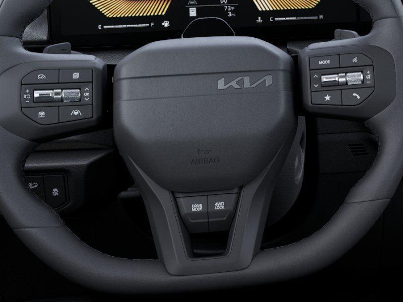 Vehicle photo 22