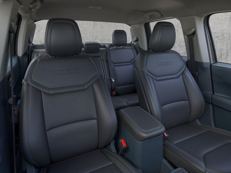 Vehicle photo 10