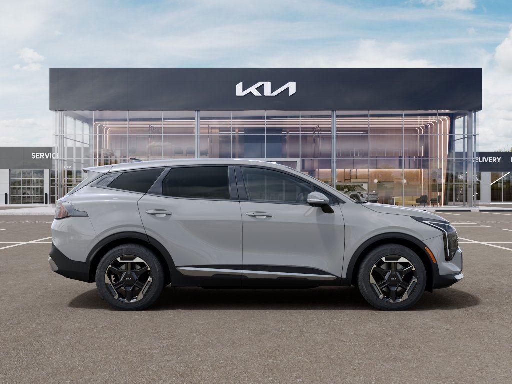 Vehicle photo 7