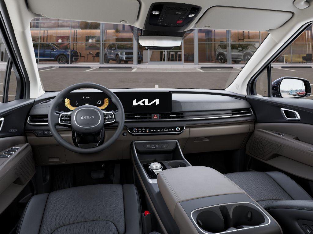 Vehicle photo 14