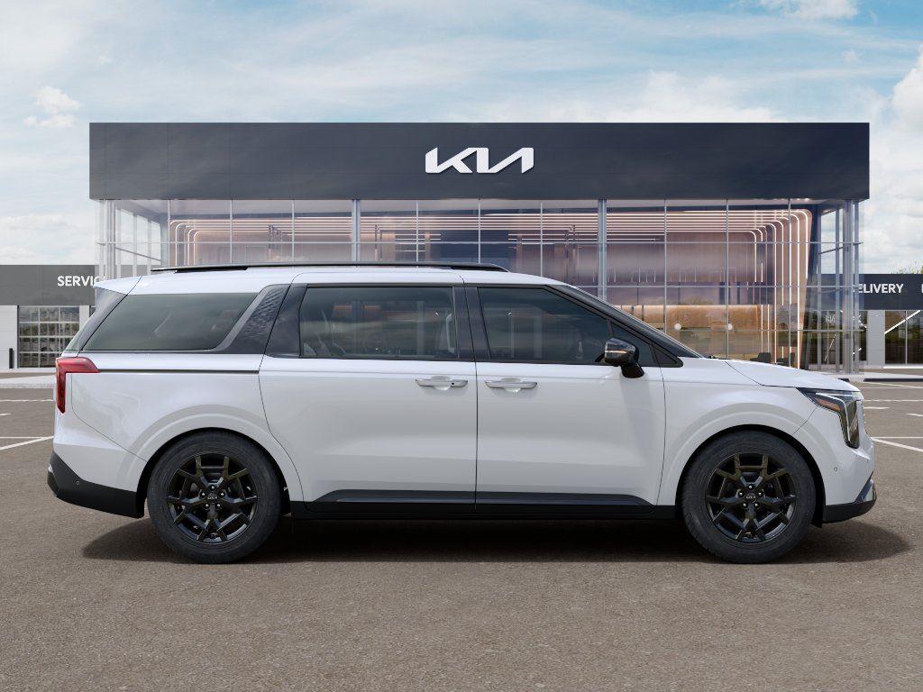 Vehicle photo 7