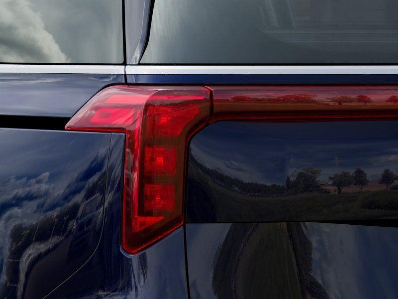 Vehicle photo 11