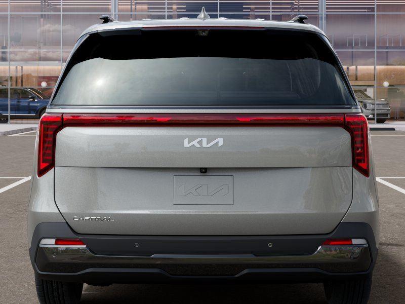 Vehicle photo 13