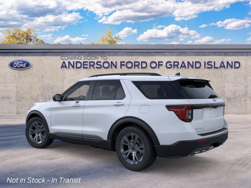 Vehicle photo 4