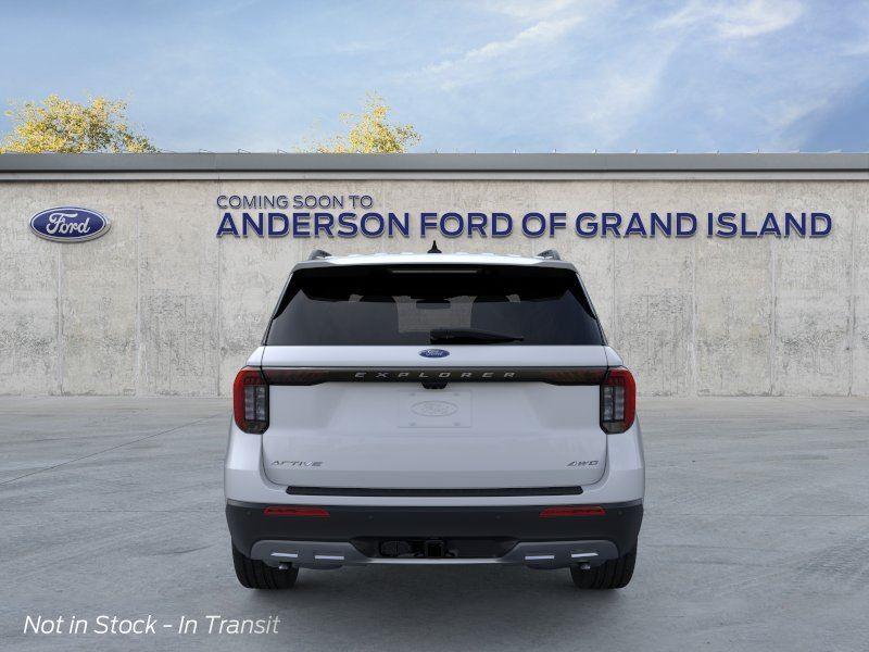 Vehicle photo 5