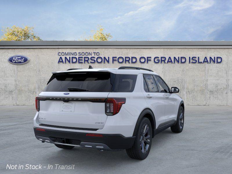 Vehicle photo 8