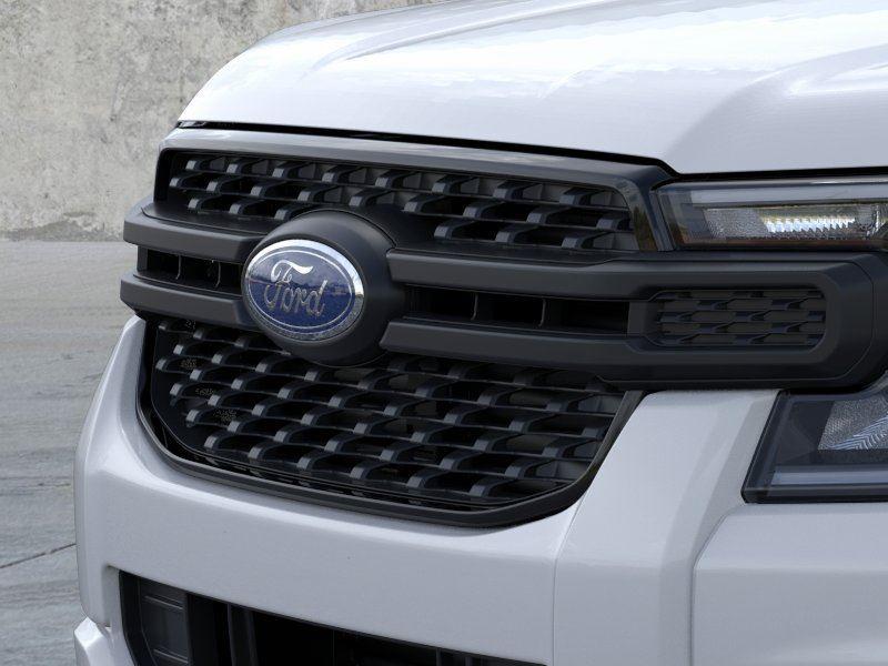 Vehicle photo 17