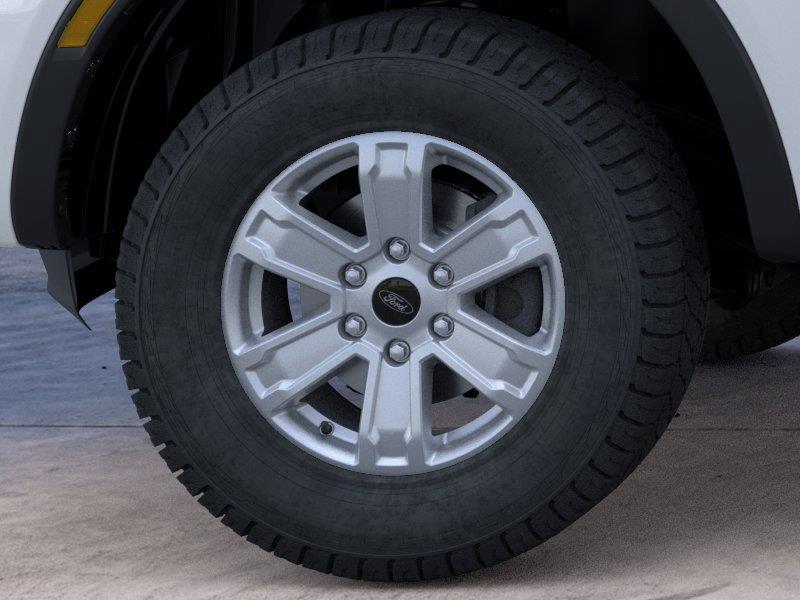 Vehicle photo 19