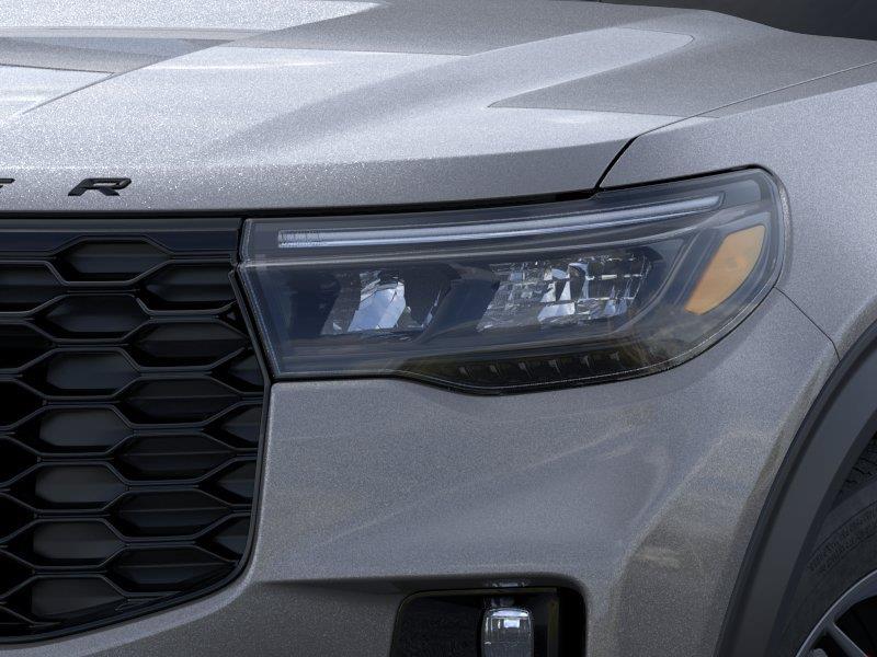Vehicle photo 18