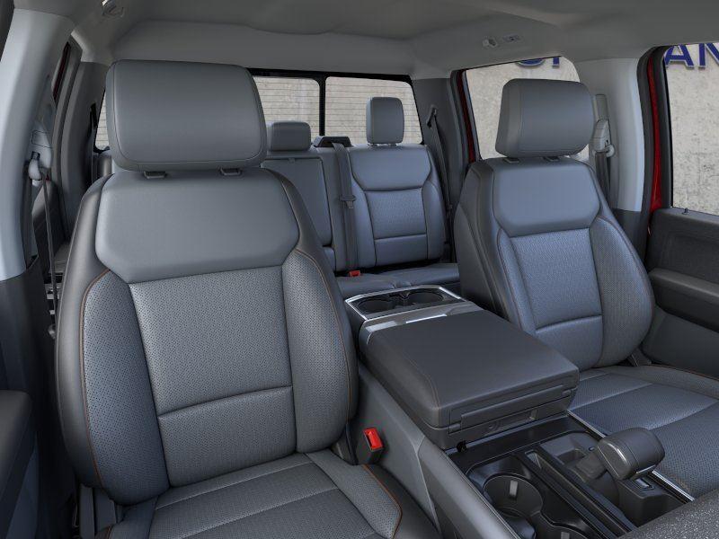 Vehicle photo 10