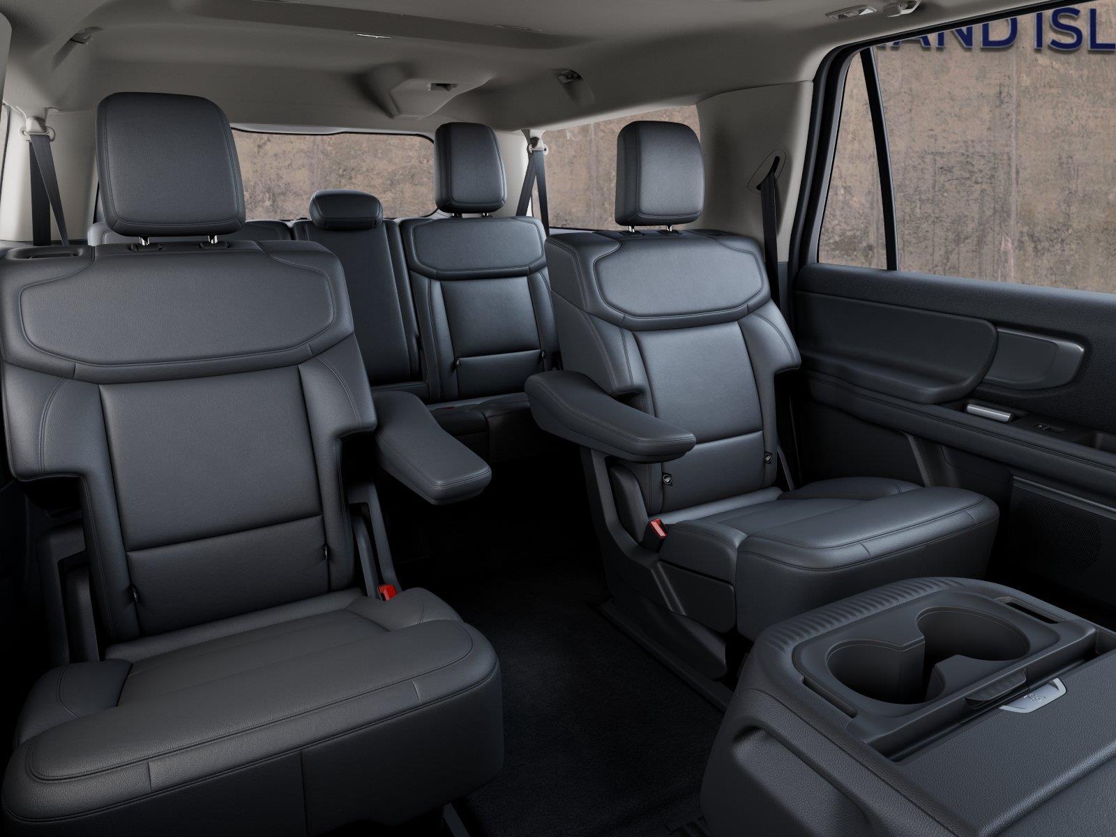 Vehicle photo 11
