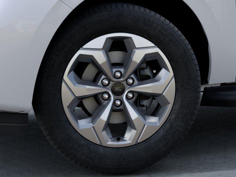 Vehicle photo 19