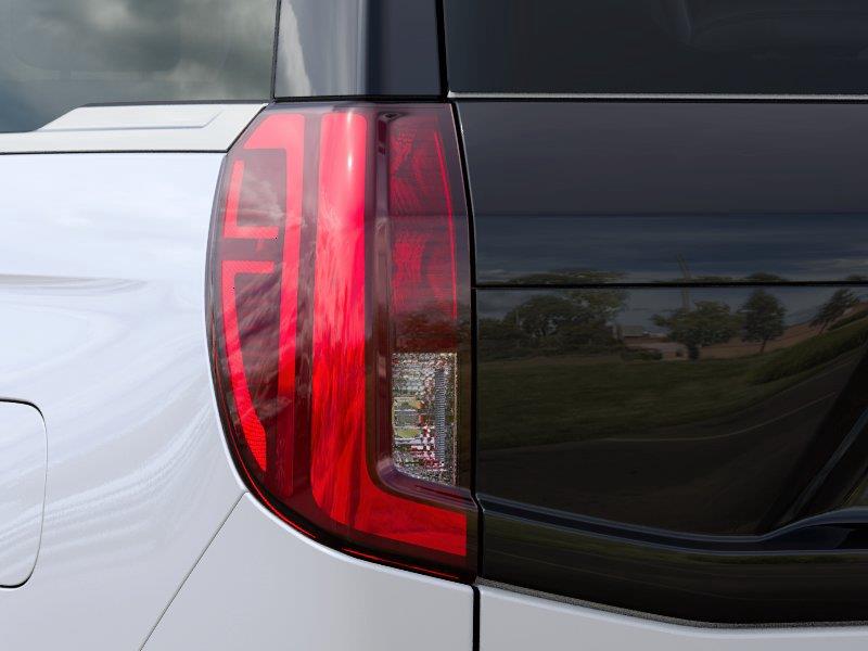 Vehicle photo 21
