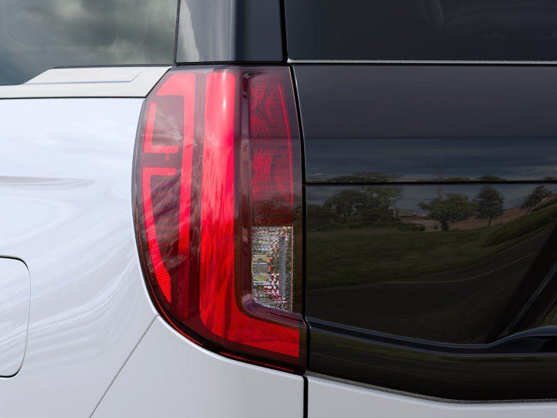Vehicle photo 21