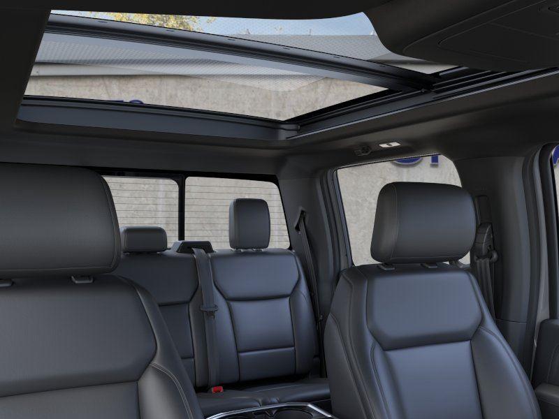 Vehicle photo 22