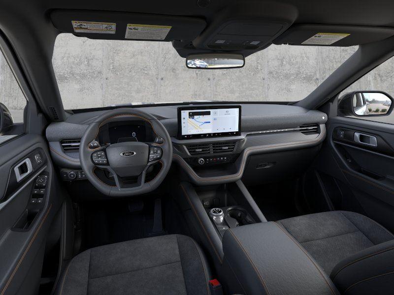 Vehicle photo 9