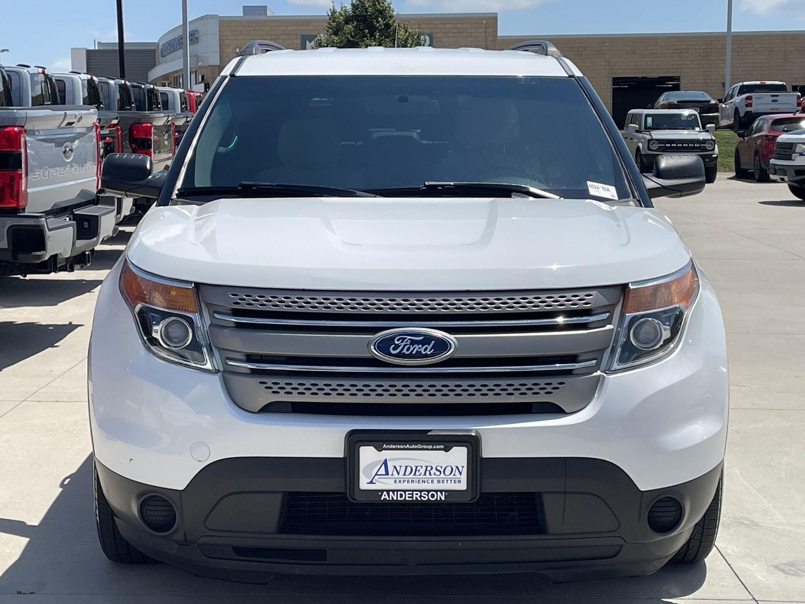 Vehicle photo 4