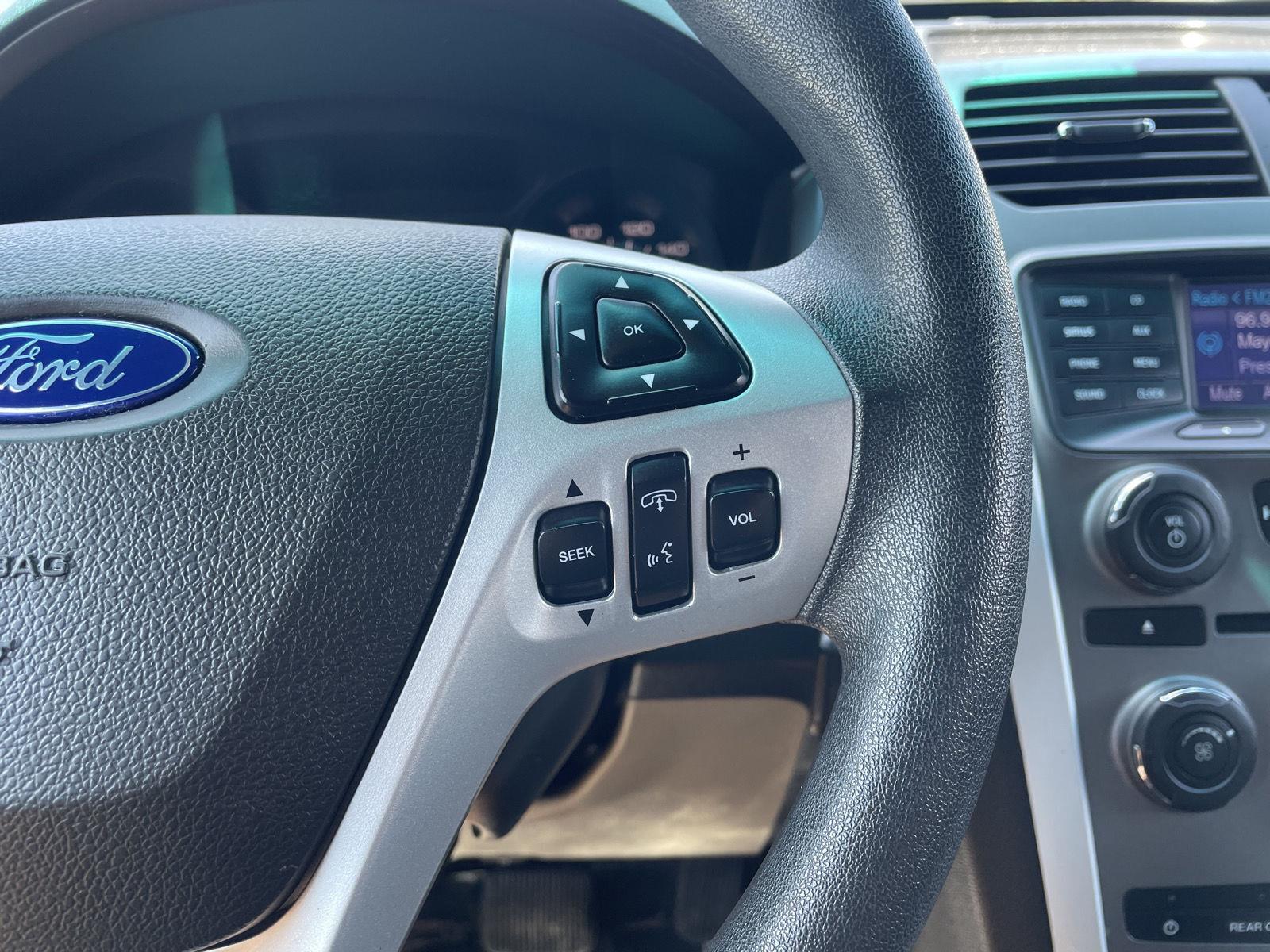 Vehicle photo 14