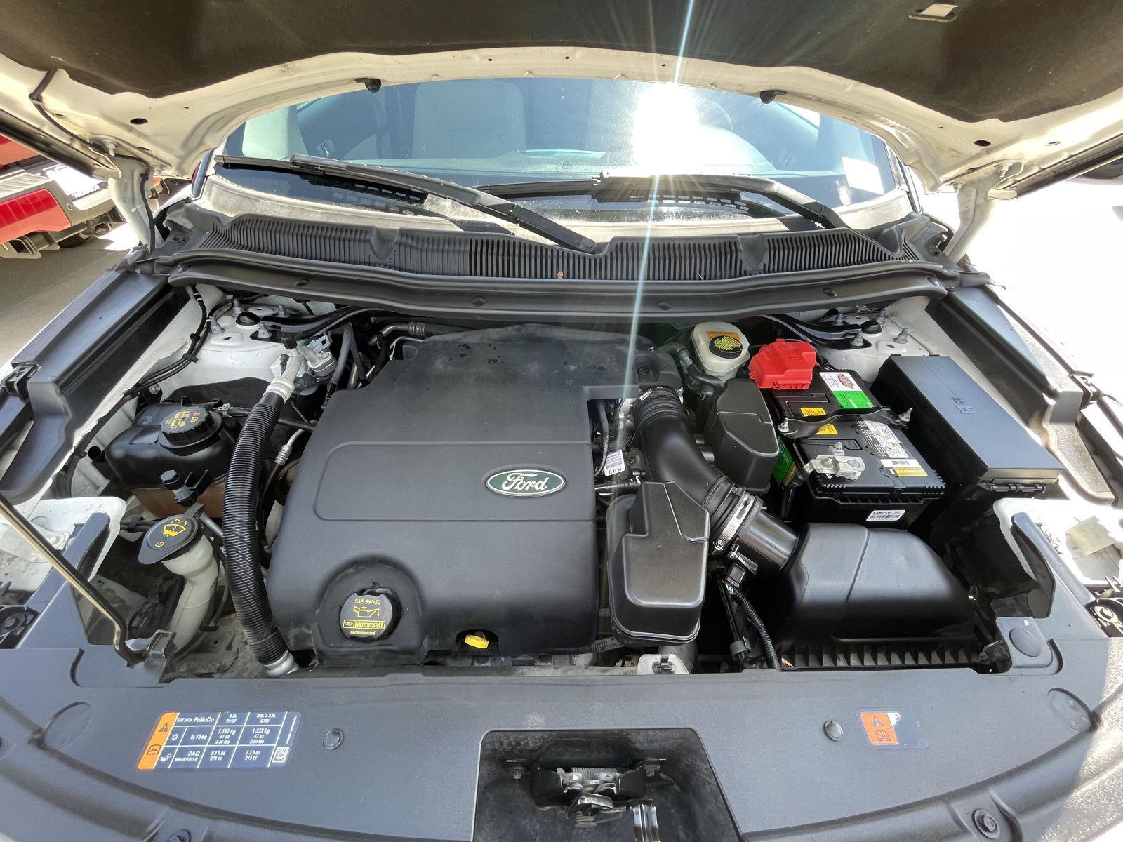 Vehicle photo 32