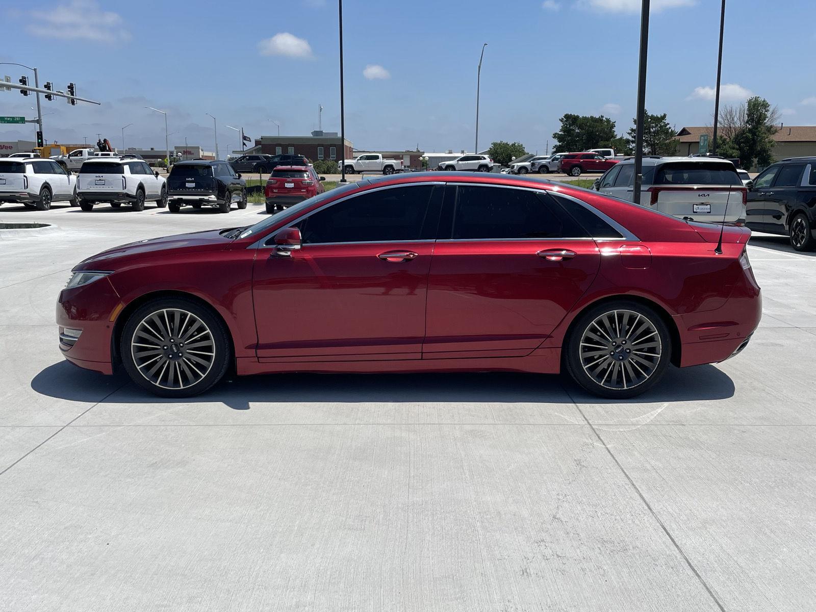 Vehicle photo 2