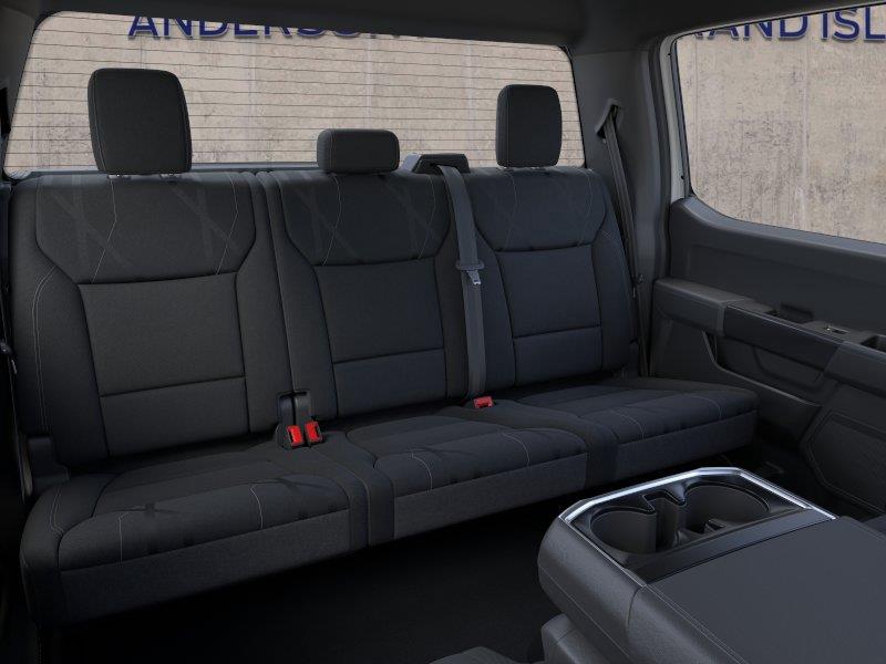 Vehicle photo 11