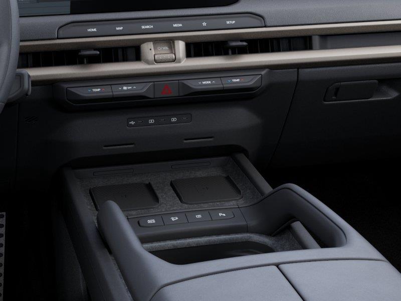 Vehicle photo 23