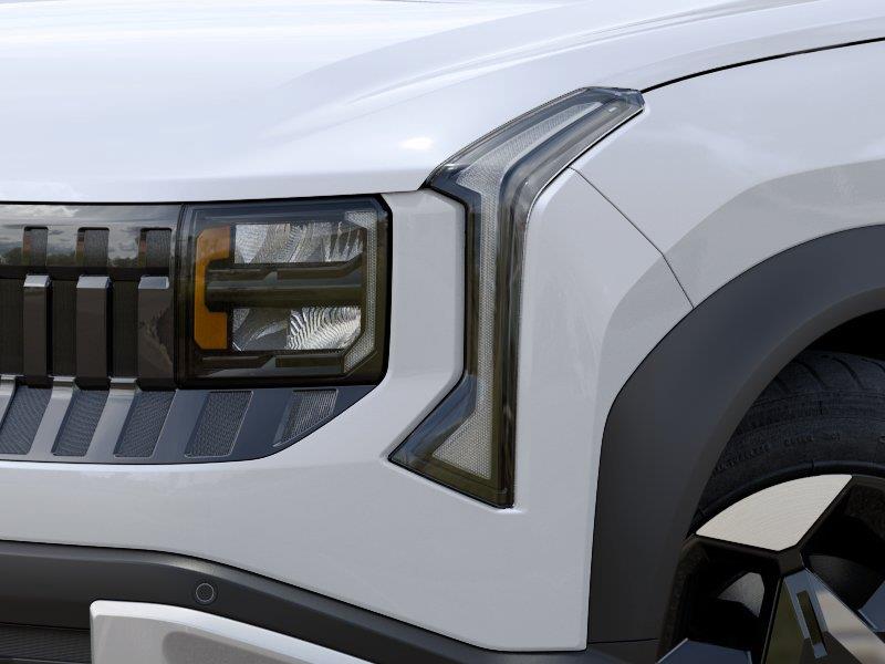 Vehicle photo 10