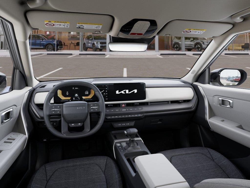 Vehicle photo 14